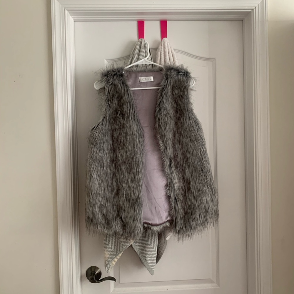 fur coat